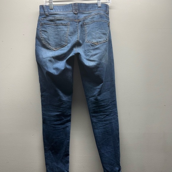 Democracy Jeans - Picture 2 of 3